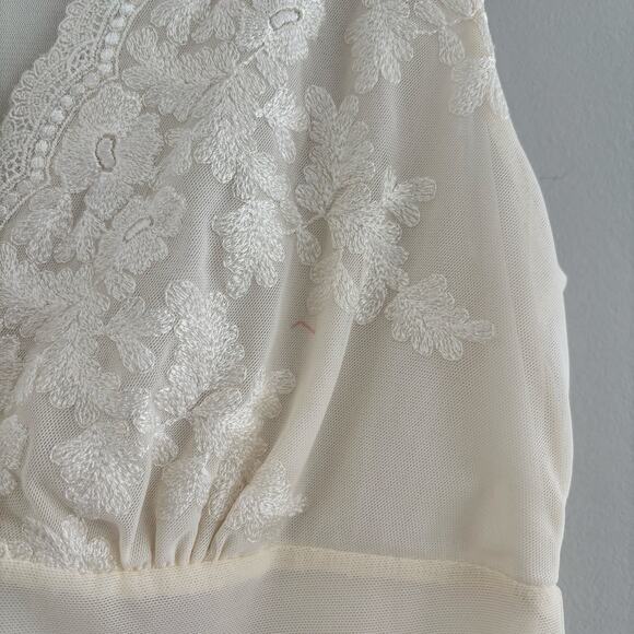 Vintage Talbots Petite Lightweight Stretch Nylon Mesh Tank Top Lace Lined Size P - Picture 6 of 10